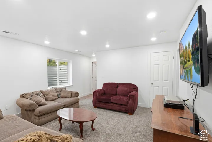 225 W 300 N, Hyrum, Utah 84319
