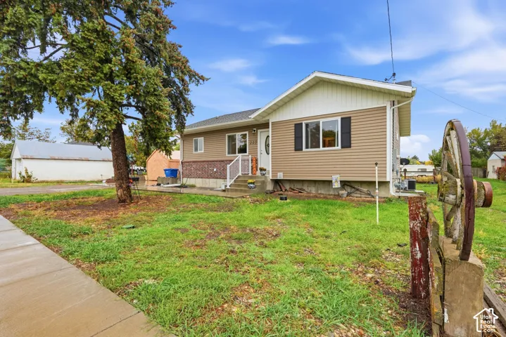 225 W 300 N, Hyrum, Utah 84319