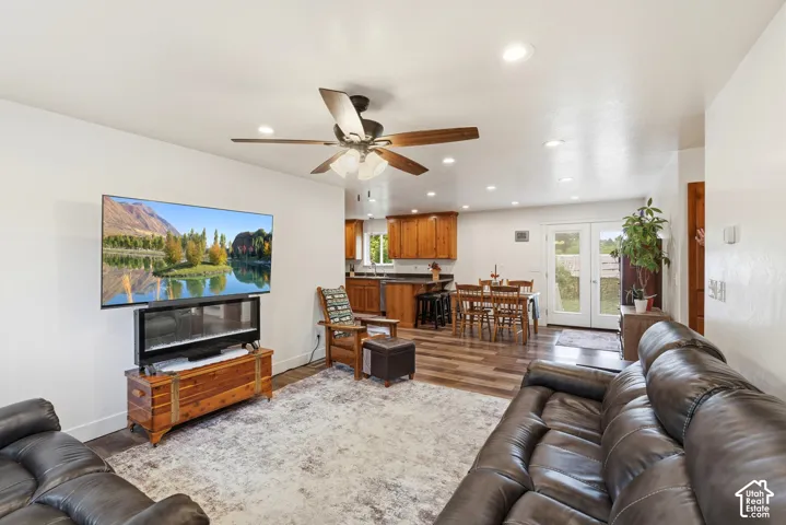 225 W 300 N, Hyrum, Utah 84319