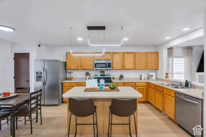 8489 S Silo Dr, West Jordan, Utah 84081