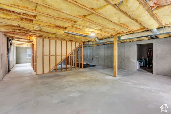 8489 S Silo Dr, West Jordan, Utah 84081