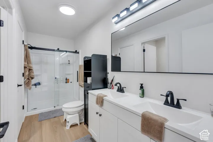 8489 S Silo Dr, West Jordan, Utah 84081