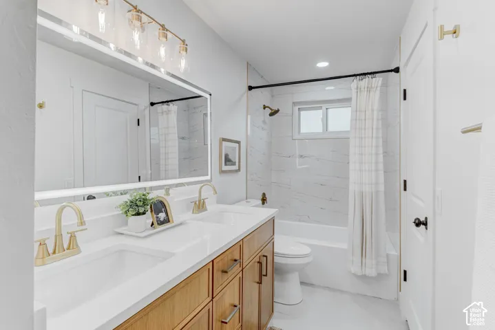 Upstairs Bathroom