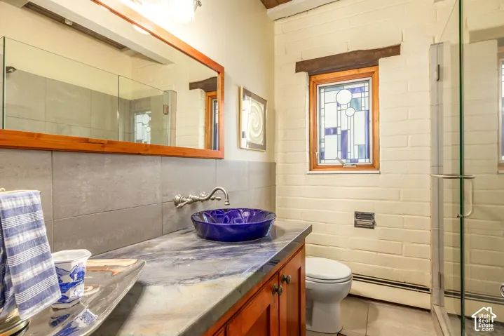 6245 S 2300 E, Holladay, Utah 84121