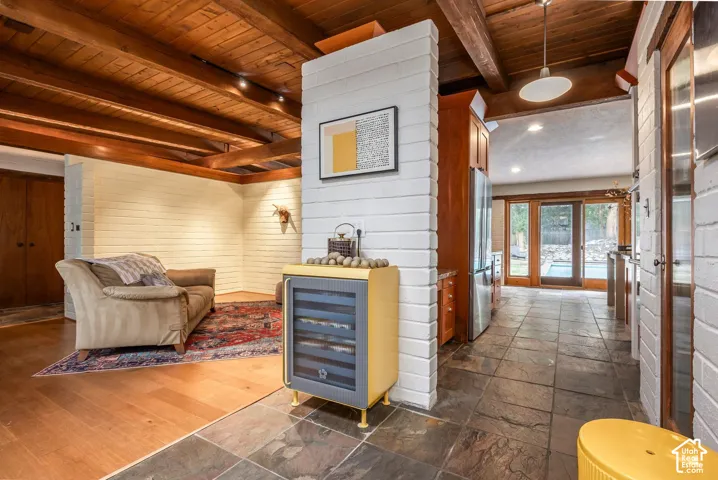 6245 S 2300 E, Holladay, Utah 84121