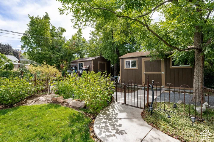2208 E Keller Ln, Salt Lake City, Utah 84109