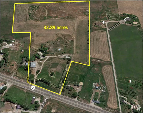 Property Plat Map. Highlighting the physical boundaries and total acreage of the property
