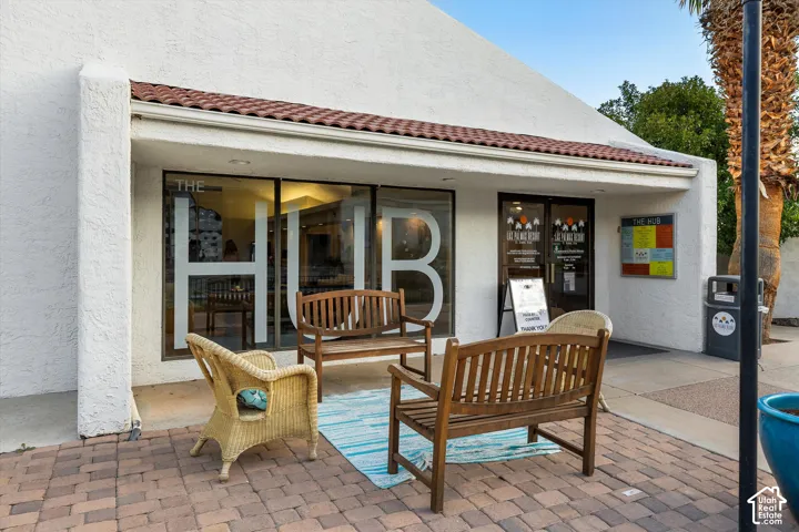 Clubhouse: The HUB clubhouse, home to billiards, foosball, and snacks and drinks.
