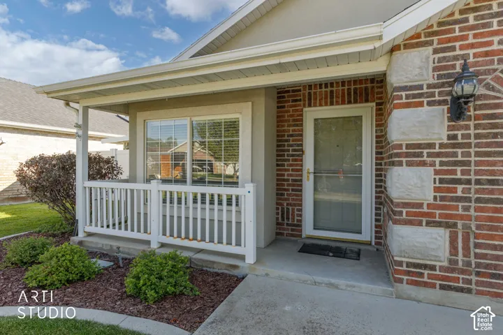 2490 N Dorchester Ave, Harrisville, Utah 84414