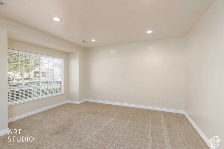 2490 N Dorchester Ave, Harrisville, Utah 84414