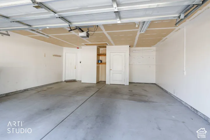 2490 N Dorchester Ave, Harrisville, Utah 84414