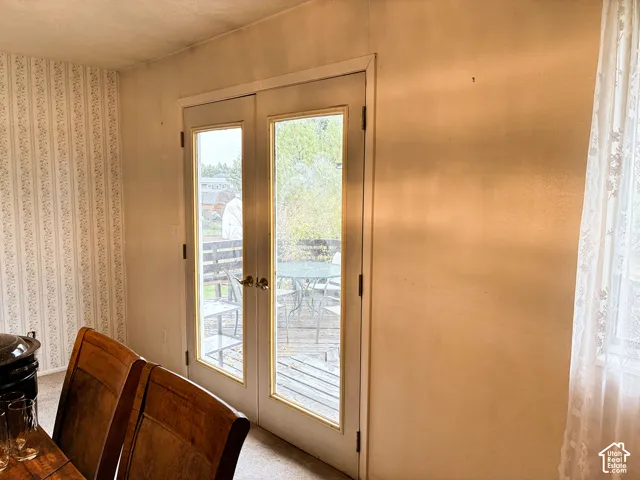French doors leading to deck.