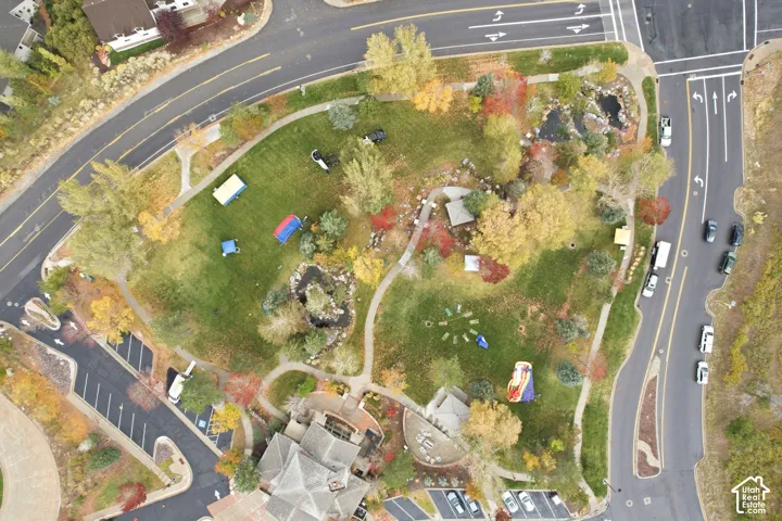 Suncrest Amenities: Green Space/Park