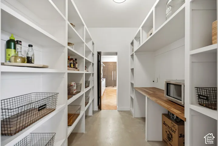 Pass through pantry from mudroom to kitchen