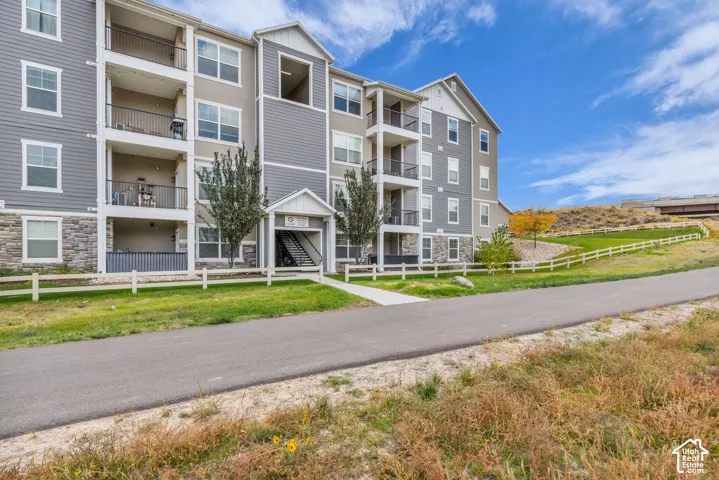 4234 W Mckellen Dr #b2, Herriman, Utah 84096