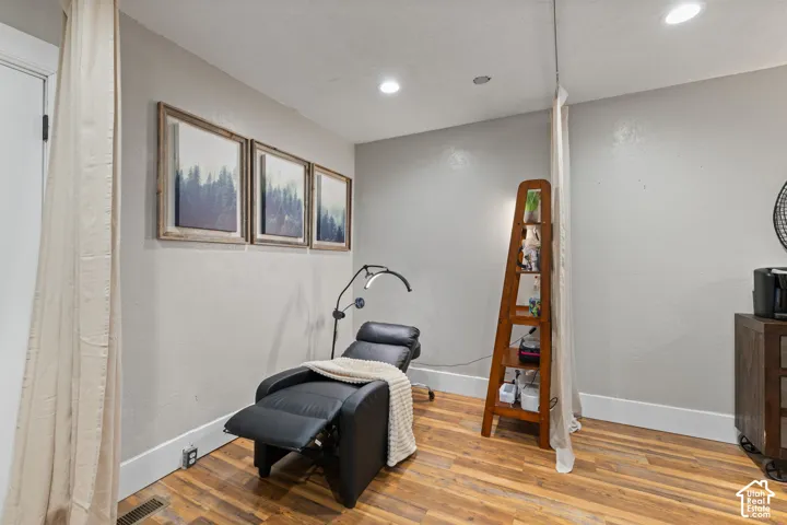 Private waxing area