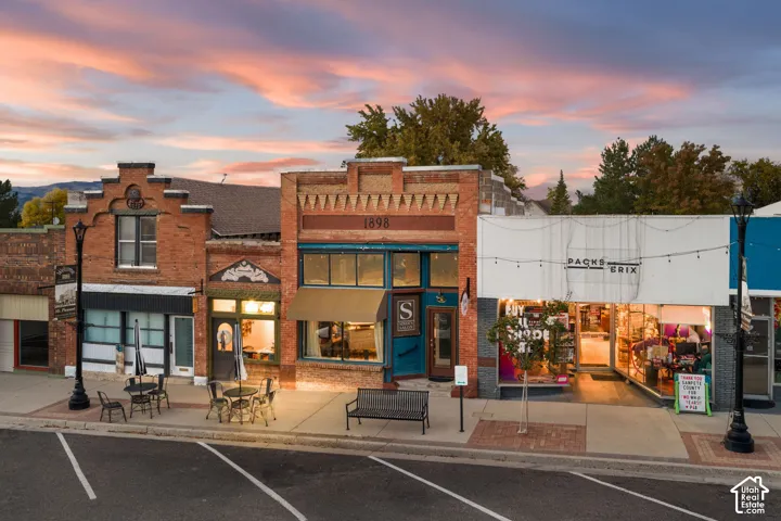76 W Main St, Mt Pleasant, Utah 84647