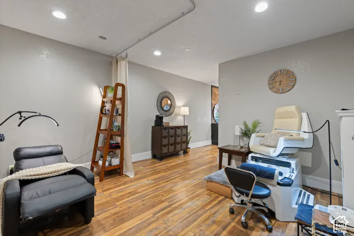 Waxing & Pedicure Area: Dedicated treatment space featuring a private waxing area and comfortable pedicure station.