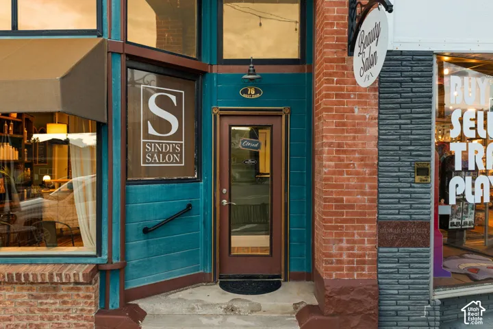 Charming Main Street Storefront Entrance - Welcoming entrance with excellent visibility in the heart of Historic Downtown Mt. Pleasant