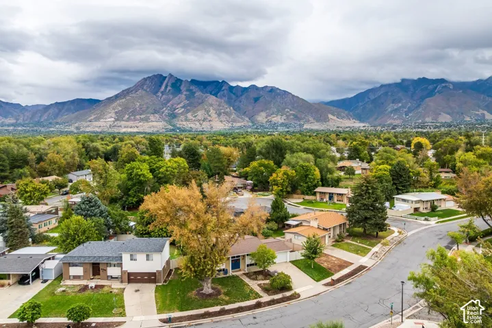 6521 S Vinecrest Dr, Salt Lake City, Utah 84121