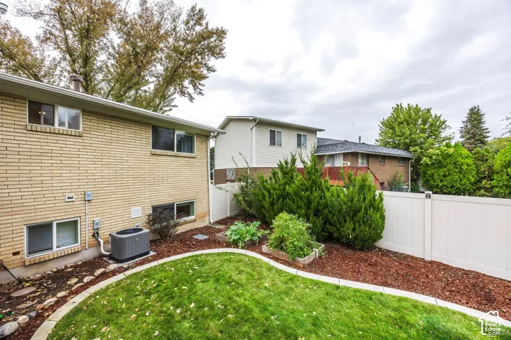 6521 S Vinecrest Dr, Salt Lake City, Utah 84121