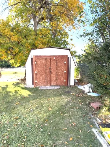Storage shed