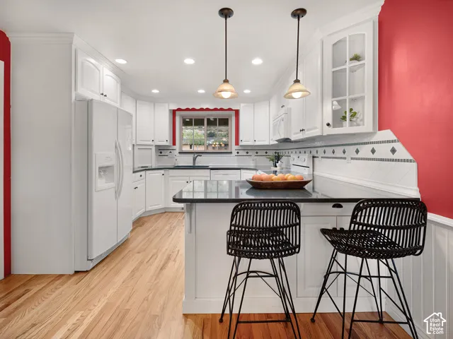 Classic white kitchen