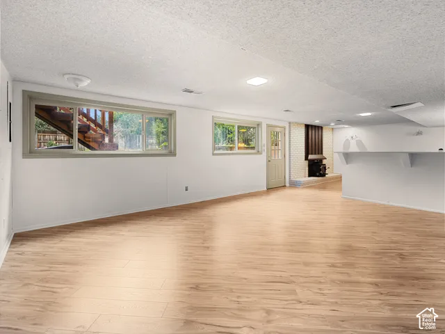 Large entertaining space with outside entrance