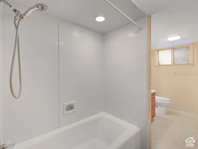 Large full bathroom