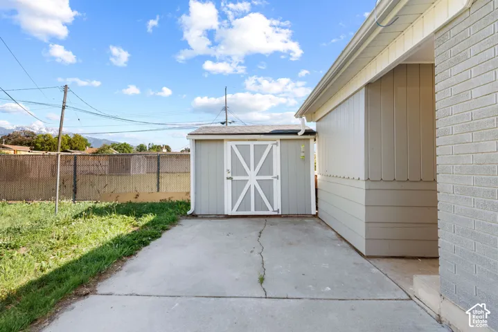6909 S 90 E, Midvale, Utah 84047