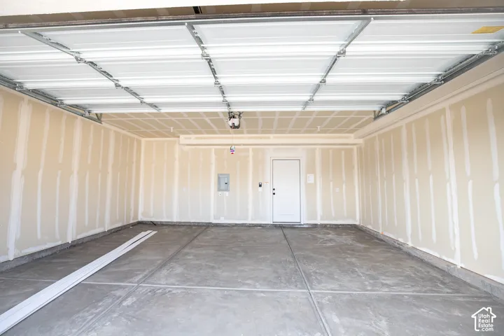 2-car garage