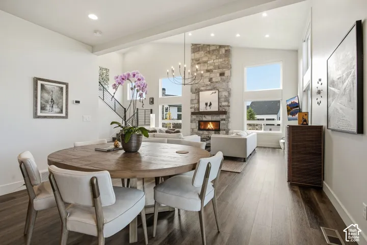 Soaring ceilings with recessed lighting