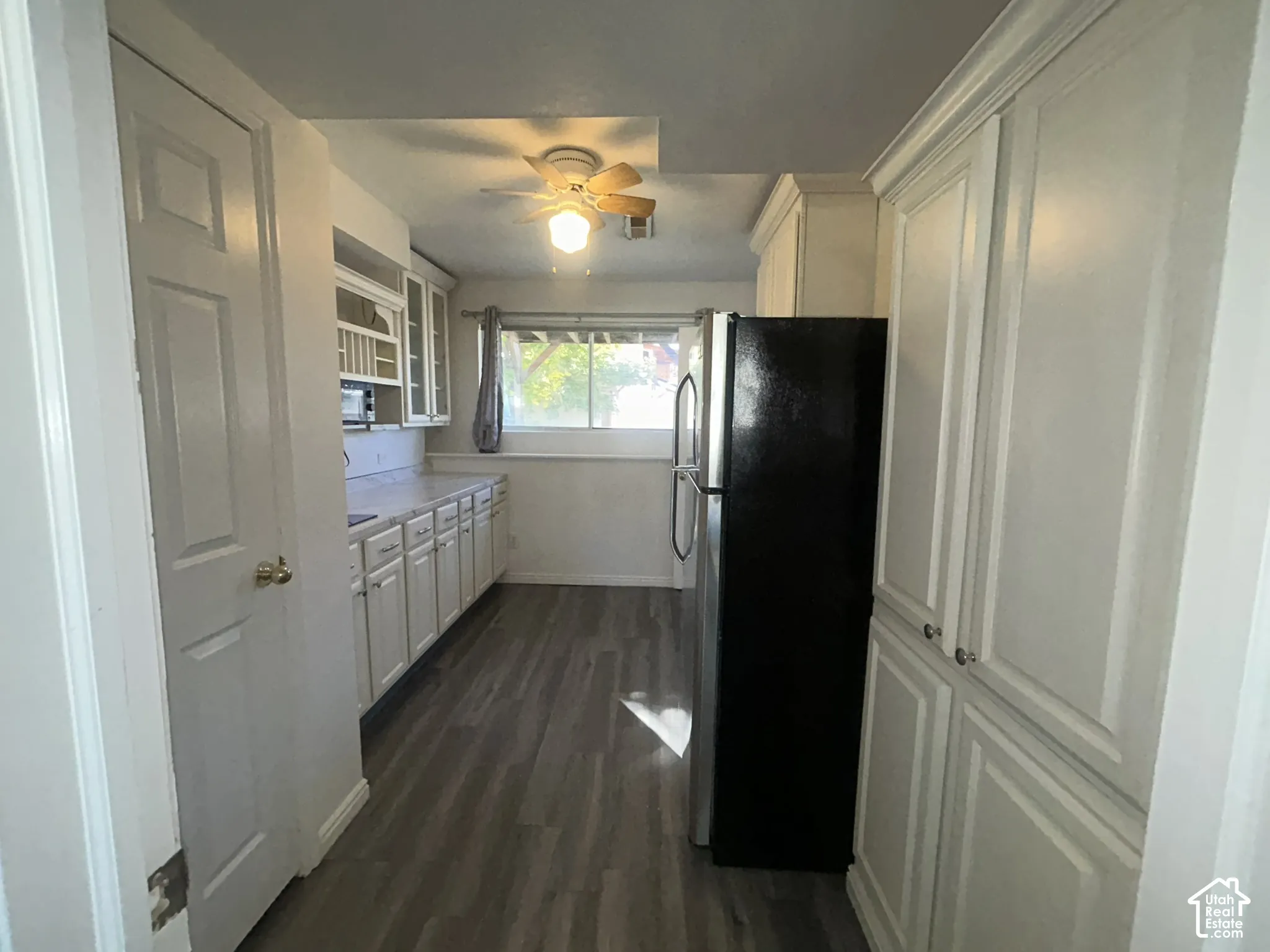Studio Apartment-Kitchen
