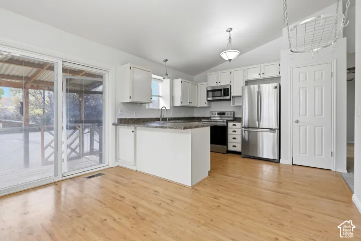 5371 W Ticklegrass Rd, West Jordan, Utah 84081
