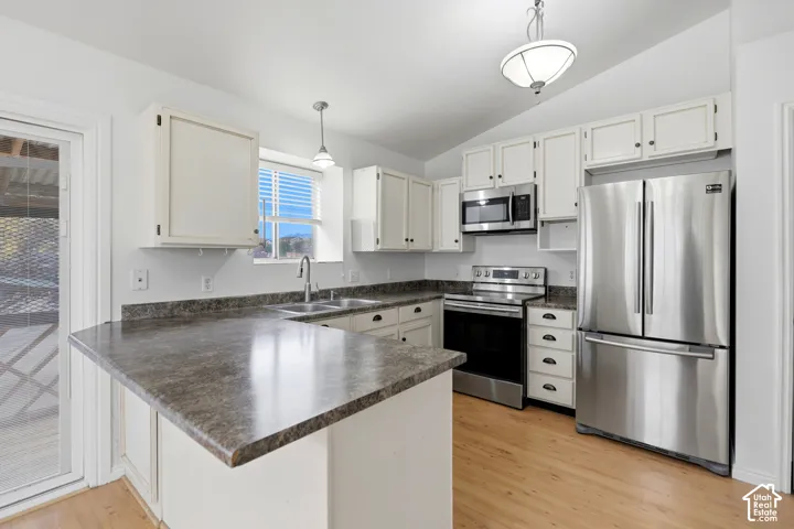 5371 W Ticklegrass Rd, West Jordan, Utah 84081