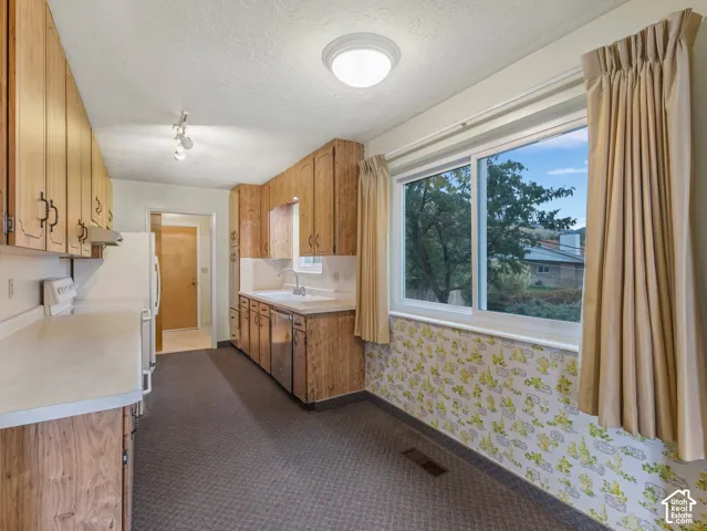750 E 200 S, Centerville, Utah 84014