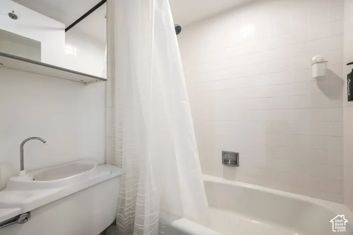 875 S Donner Way #102, Salt Lake City, Utah 84108