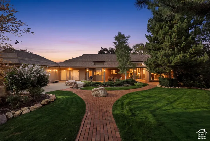 Beautiful East facing Front Entry.