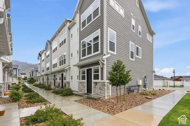 247 E 1825 N #12, North Ogden, Utah 84414
