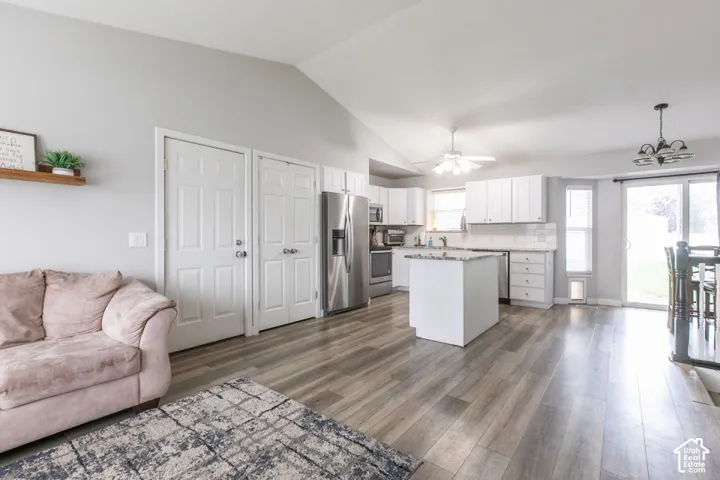 42 Country Bend Rd, Farmington, Utah 84025