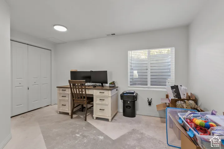 Basement bonus room mostly finished
