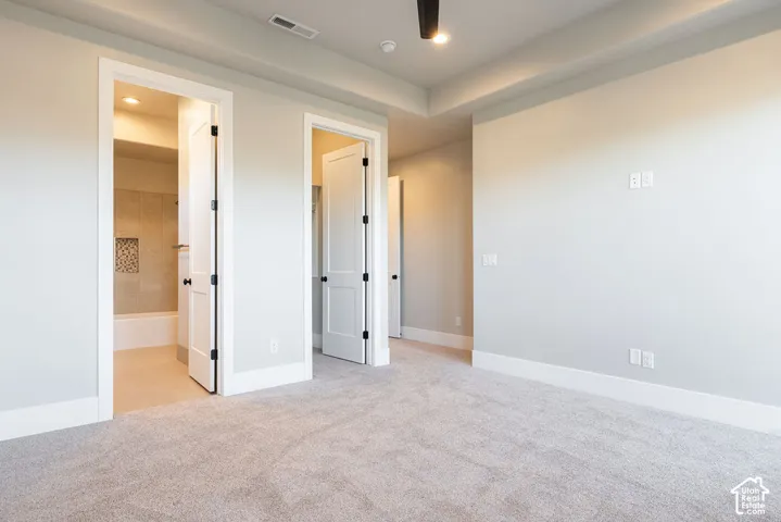 Tray ceiling with recessed lighting