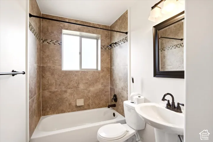 2628 W 2400 N, Farr West, Utah 84404
