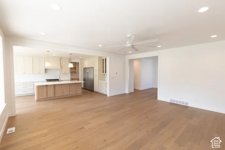 814 E 350 N #4, Salem, Utah 84653