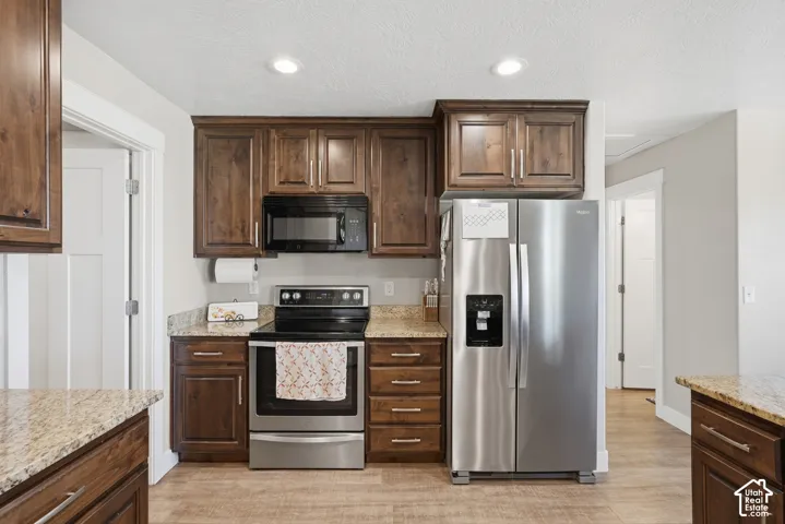 504 S Lake View Dr, Vineyard, Utah 84059
