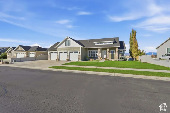 504 S Lake View Dr, Vineyard, Utah 84059