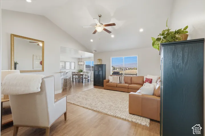 504 S Lake View Dr, Vineyard, Utah 84059