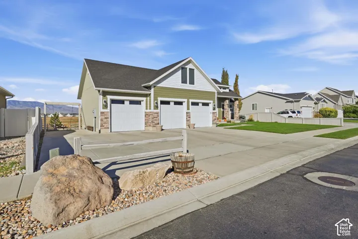 504 S Lake View Dr, Vineyard, Utah 84059