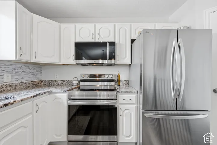 5056 W Van Cott Peak Dr, Riverton, Utah 84096