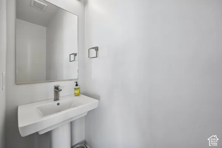 765 N 400 W #407, Salt Lake City, Utah 84103
